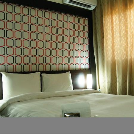 Terrace Hotel Subic Bay Олонгапо Экстерьер фото